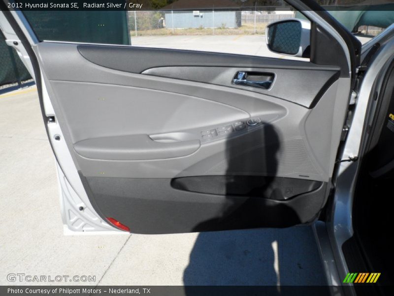 Radiant Silver / Gray 2012 Hyundai Sonata SE