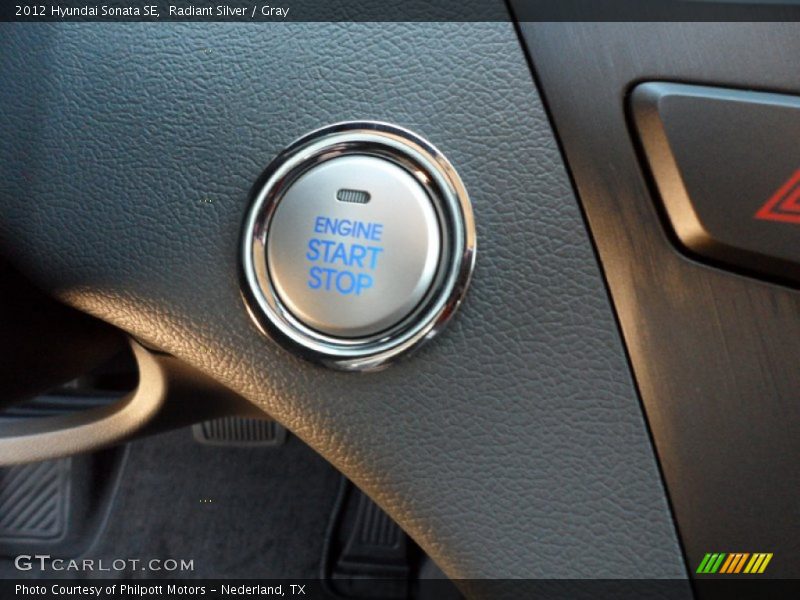 Radiant Silver / Gray 2012 Hyundai Sonata SE