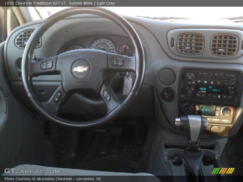 Summit White / Light Gray 2005 Chevrolet TrailBlazer EXT LT
