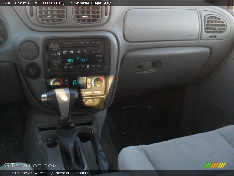 Summit White / Light Gray 2005 Chevrolet TrailBlazer EXT LT