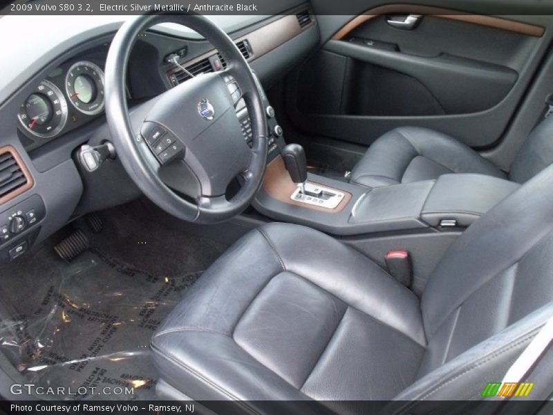 Electric Silver Metallic / Anthracite Black 2009 Volvo S80 3.2