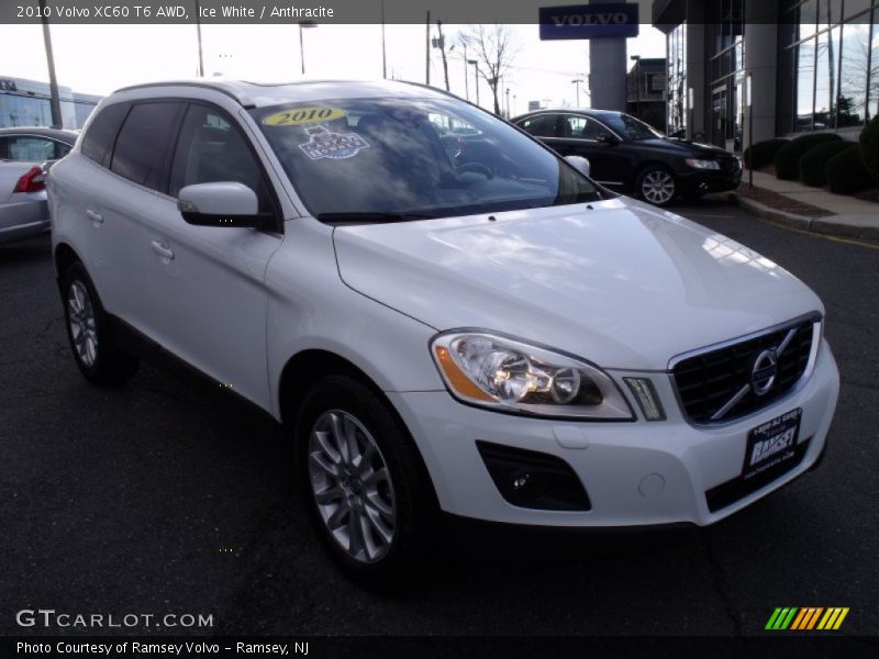 Ice White / Anthracite 2010 Volvo XC60 T6 AWD