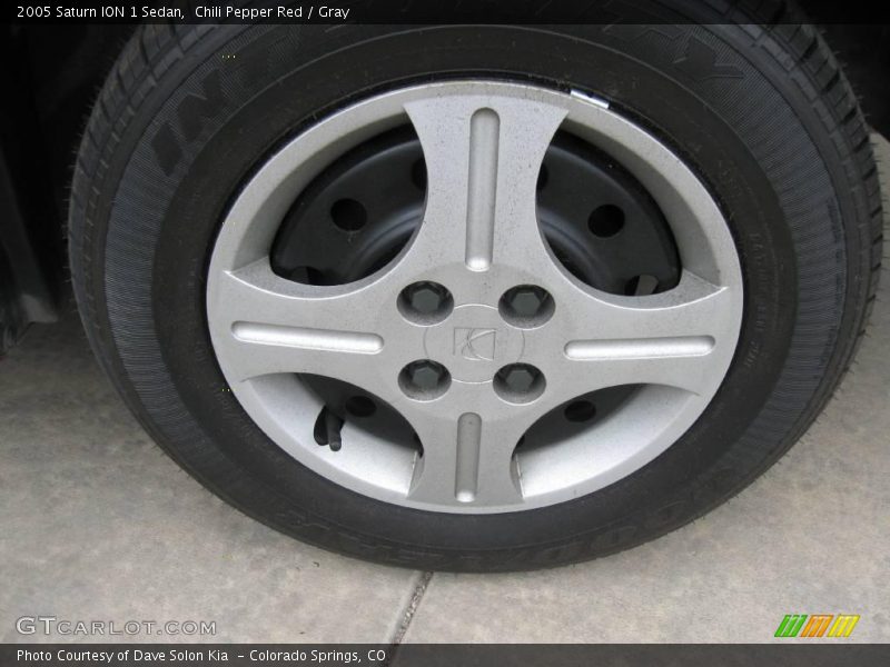 Chili Pepper Red / Gray 2005 Saturn ION 1 Sedan