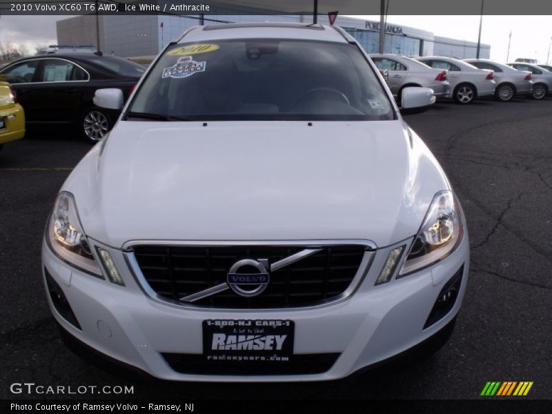 Ice White / Anthracite 2010 Volvo XC60 T6 AWD