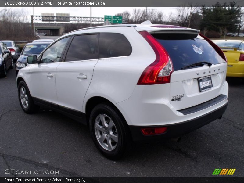 Ice White / Sandstone Beige 2011 Volvo XC60 3.2 AWD