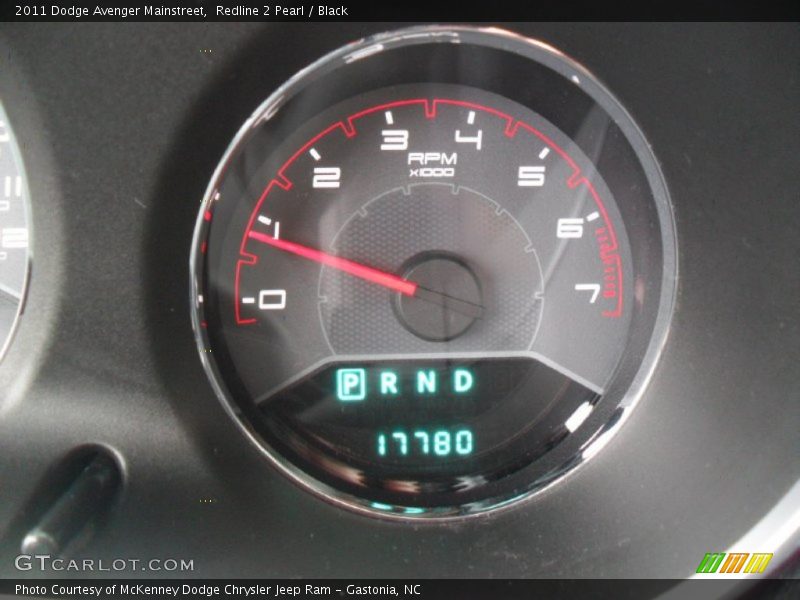 Redline 2 Pearl / Black 2011 Dodge Avenger Mainstreet
