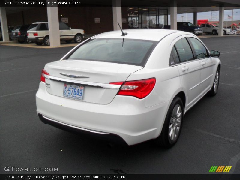 Bright White / Black 2011 Chrysler 200 LX