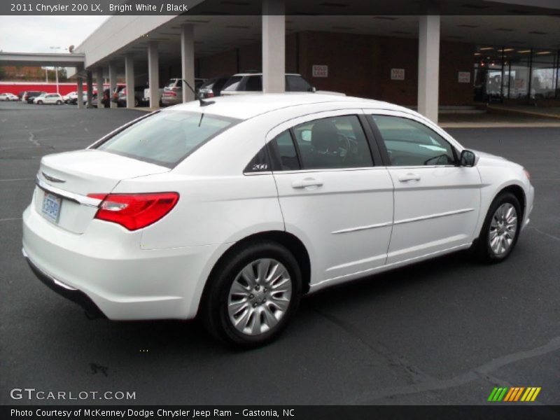 Bright White / Black 2011 Chrysler 200 LX