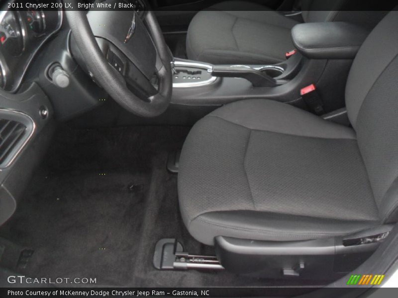 Bright White / Black 2011 Chrysler 200 LX