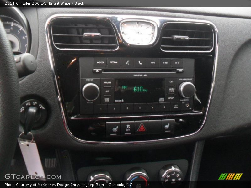 Audio System of 2011 200 LX