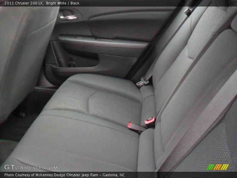 Bright White / Black 2011 Chrysler 200 LX