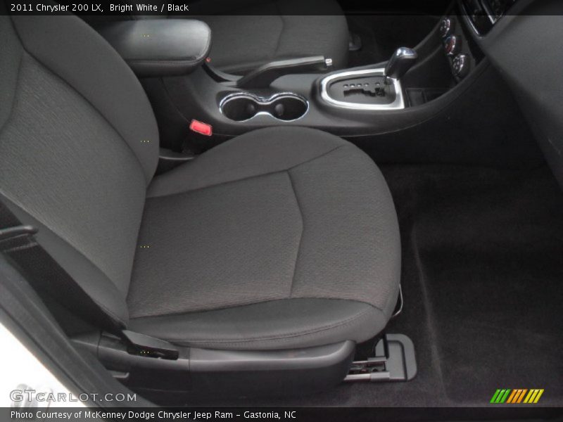 Bright White / Black 2011 Chrysler 200 LX