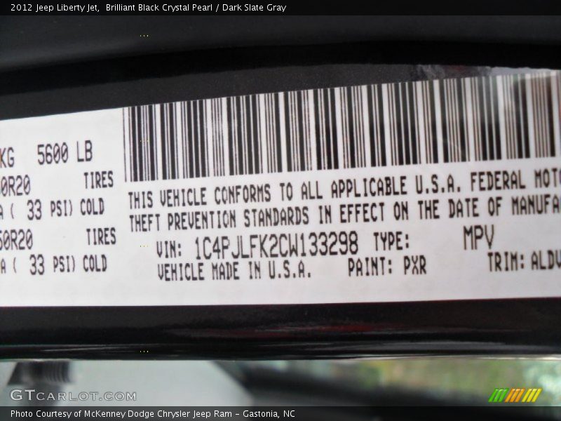 Brilliant Black Crystal Pearl / Dark Slate Gray 2012 Jeep Liberty Jet