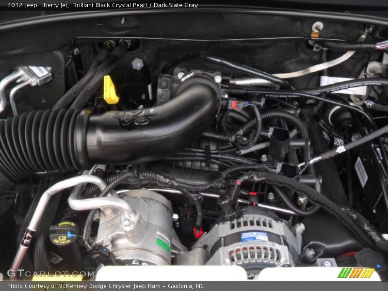 Brilliant Black Crystal Pearl / Dark Slate Gray 2012 Jeep Liberty Jet