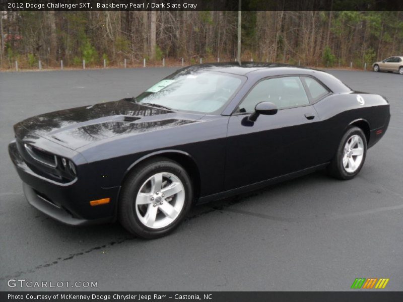 Front 3/4 View of 2012 Challenger SXT