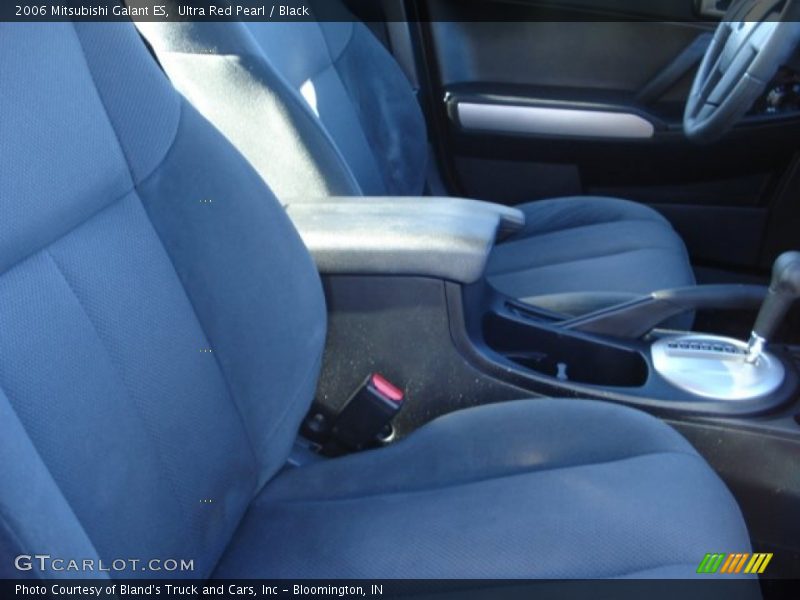 Ultra Red Pearl / Black 2006 Mitsubishi Galant ES