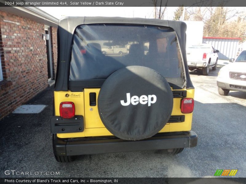 Solar Yellow / Dark Slate Gray 2004 Jeep Wrangler Unlimited 4x4