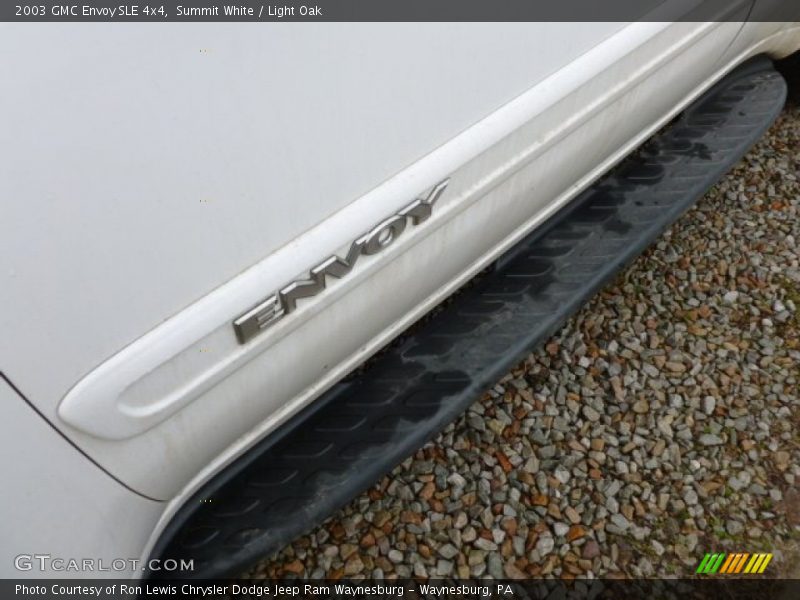Summit White / Light Oak 2003 GMC Envoy SLE 4x4
