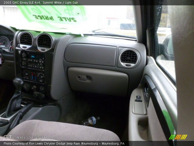 Summit White / Light Oak 2003 GMC Envoy SLE 4x4