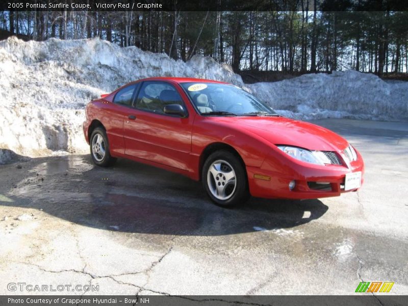 Victory Red / Graphite 2005 Pontiac Sunfire Coupe