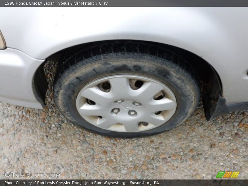 Vogue Silver Metallic / Gray 1998 Honda Civic LX Sedan