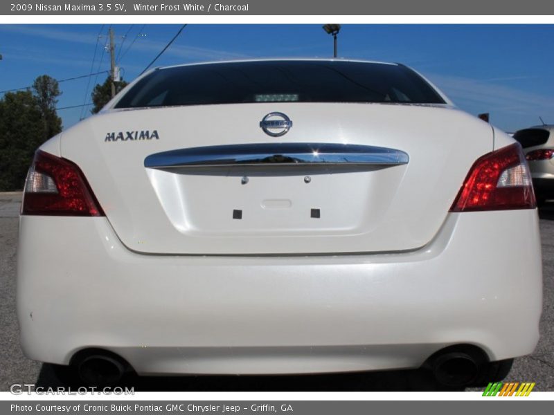 Winter Frost White / Charcoal 2009 Nissan Maxima 3.5 SV