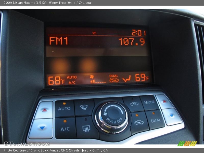 Winter Frost White / Charcoal 2009 Nissan Maxima 3.5 SV