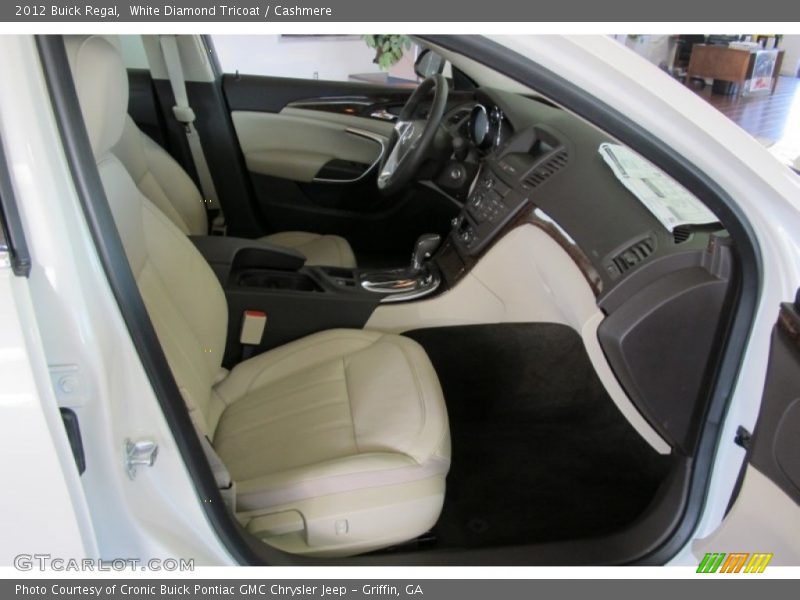 White Diamond Tricoat / Cashmere 2012 Buick Regal