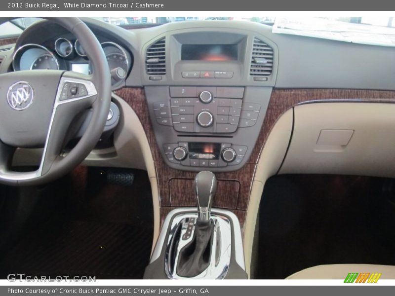 White Diamond Tricoat / Cashmere 2012 Buick Regal