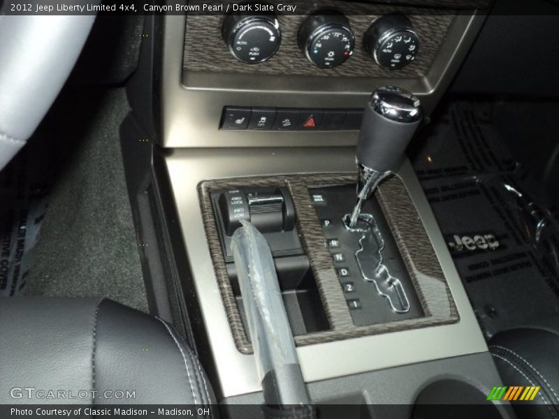 Canyon Brown Pearl / Dark Slate Gray 2012 Jeep Liberty Limited 4x4