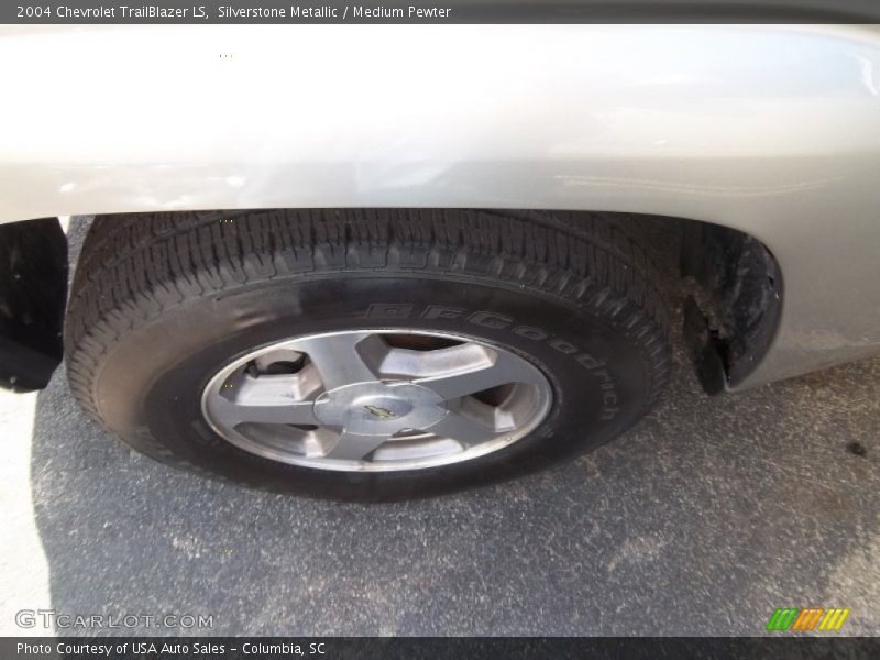 Silverstone Metallic / Medium Pewter 2004 Chevrolet TrailBlazer LS