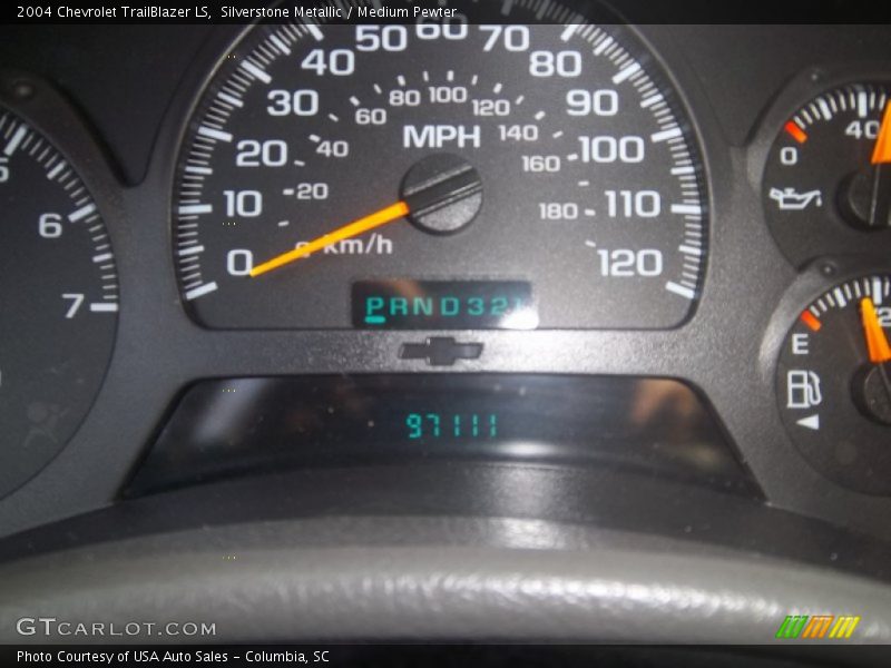 Silverstone Metallic / Medium Pewter 2004 Chevrolet TrailBlazer LS