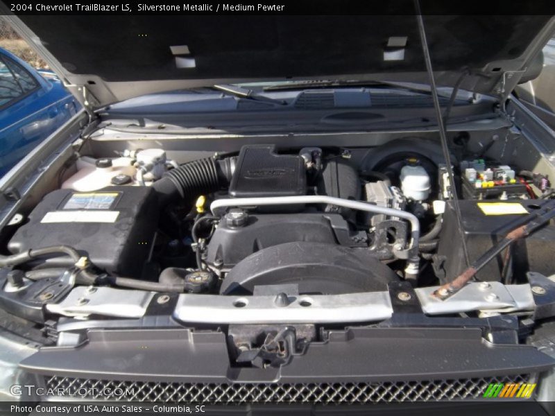 Silverstone Metallic / Medium Pewter 2004 Chevrolet TrailBlazer LS