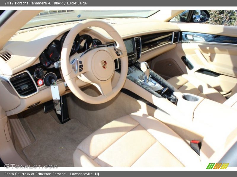 Black / Luxor Beige 2012 Porsche Panamera 4