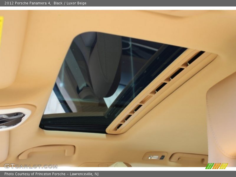Black / Luxor Beige 2012 Porsche Panamera 4