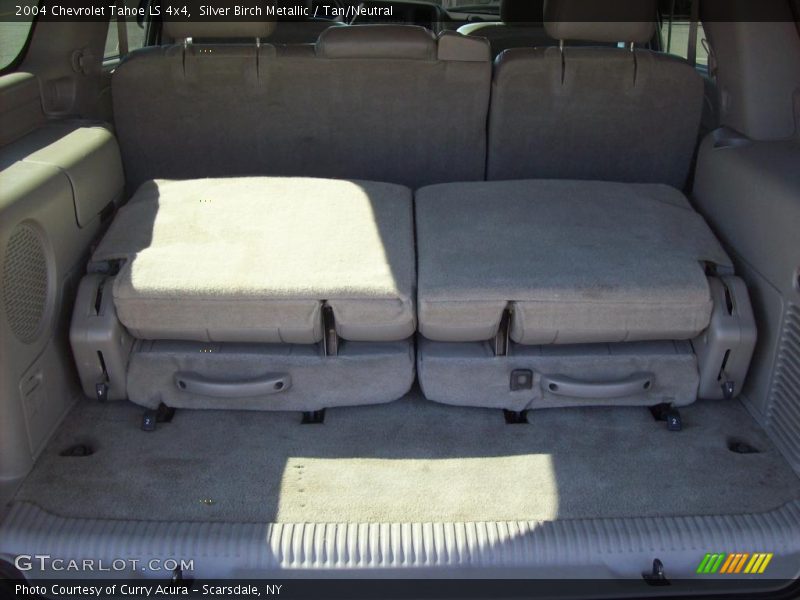 Silver Birch Metallic / Tan/Neutral 2004 Chevrolet Tahoe LS 4x4