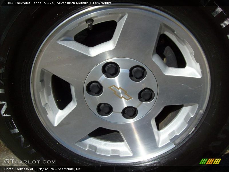 Silver Birch Metallic / Tan/Neutral 2004 Chevrolet Tahoe LS 4x4