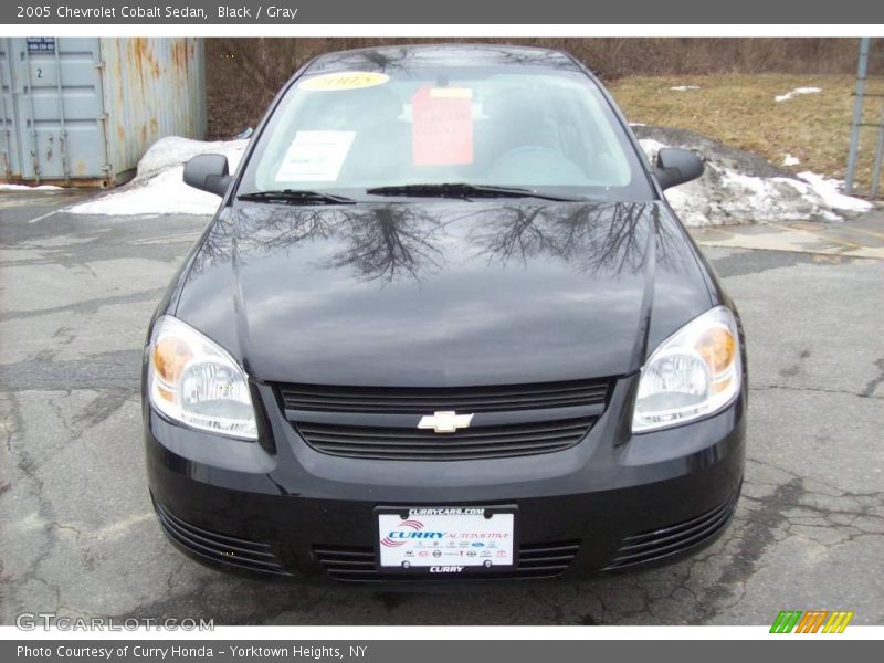 Black / Gray 2005 Chevrolet Cobalt Sedan