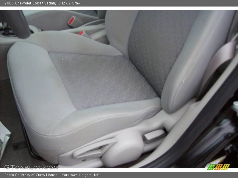 Black / Gray 2005 Chevrolet Cobalt Sedan