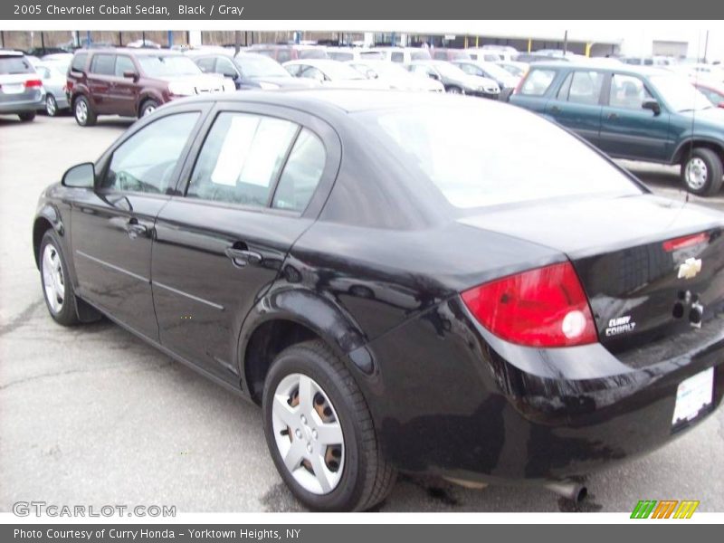 Black / Gray 2005 Chevrolet Cobalt Sedan