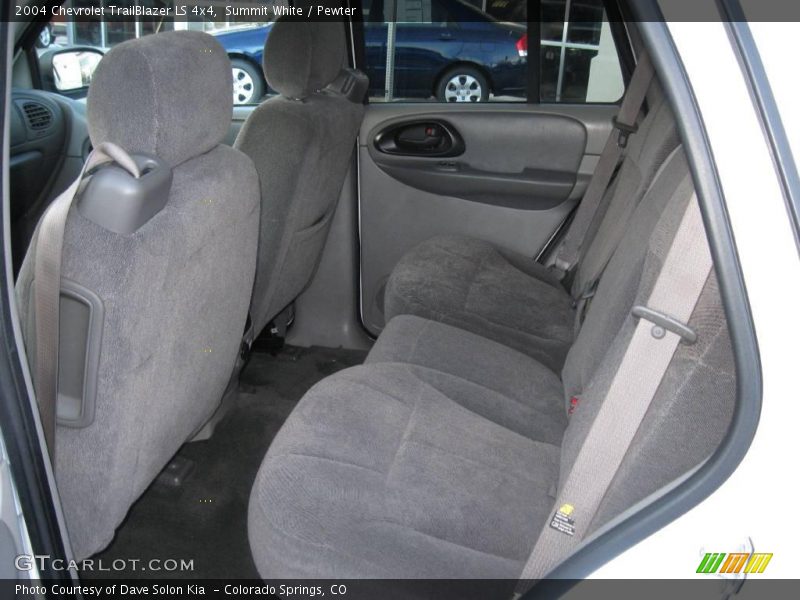 Summit White / Pewter 2004 Chevrolet TrailBlazer LS 4x4