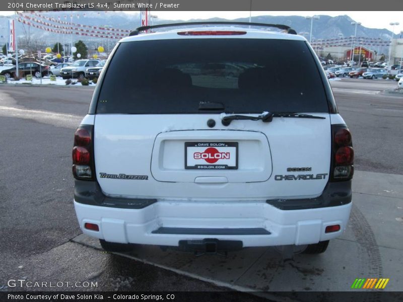 Summit White / Pewter 2004 Chevrolet TrailBlazer LS 4x4