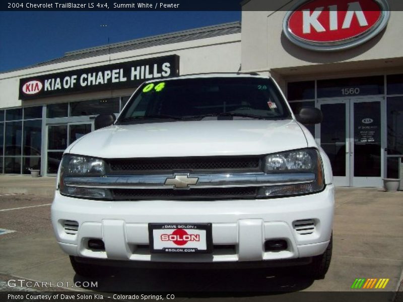 Summit White / Pewter 2004 Chevrolet TrailBlazer LS 4x4