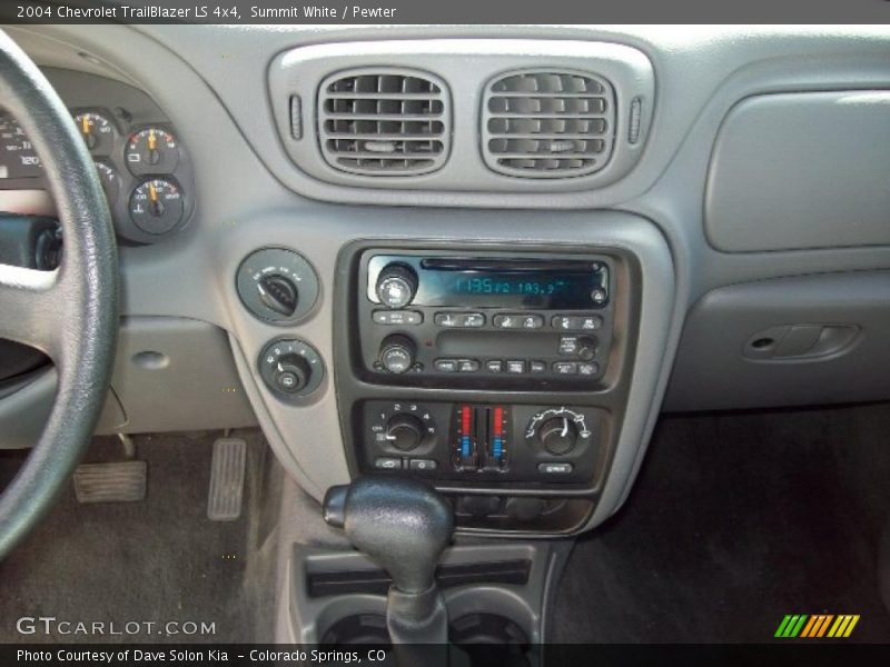 Summit White / Pewter 2004 Chevrolet TrailBlazer LS 4x4
