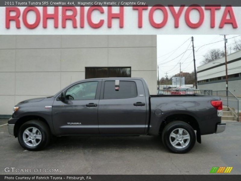 Magnetic Gray Metallic / Graphite Gray 2011 Toyota Tundra SR5 CrewMax 4x4