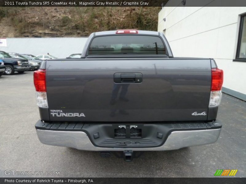 Magnetic Gray Metallic / Graphite Gray 2011 Toyota Tundra SR5 CrewMax 4x4