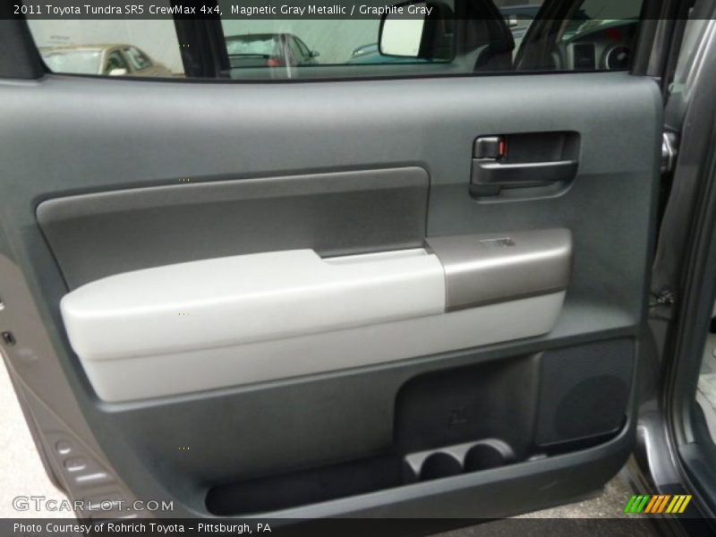 Magnetic Gray Metallic / Graphite Gray 2011 Toyota Tundra SR5 CrewMax 4x4