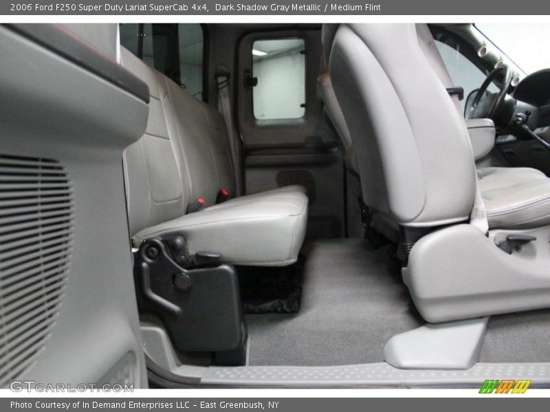 Dark Shadow Gray Metallic / Medium Flint 2006 Ford F250 Super Duty Lariat SuperCab 4x4
