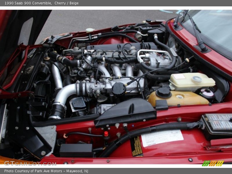  1990 900 Convertible Engine - 2.0 Liter DOHC 16-Valve 4 Cylinder