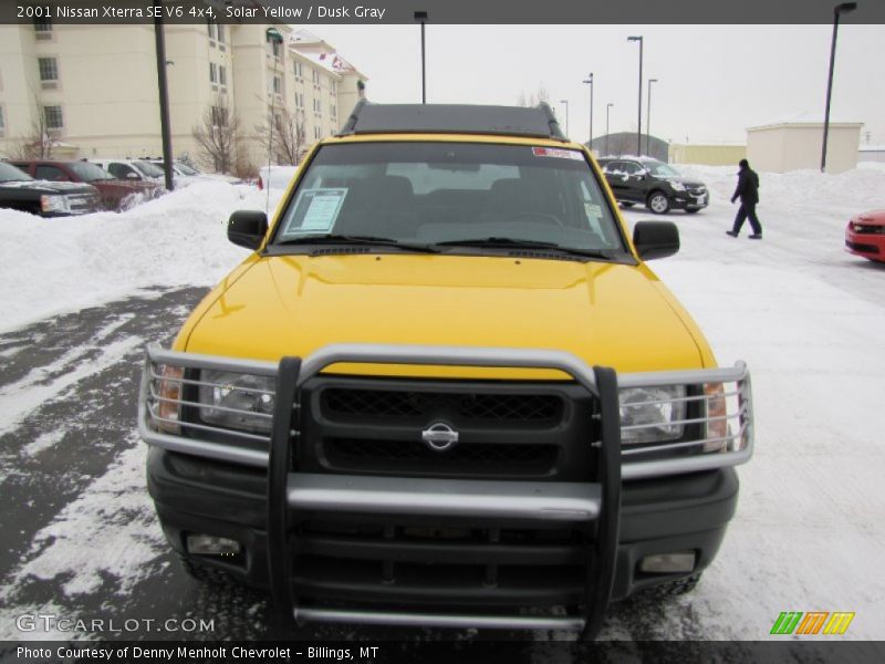 Solar Yellow / Dusk Gray 2001 Nissan Xterra SE V6 4x4